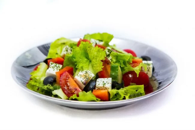 Mevsim Salata